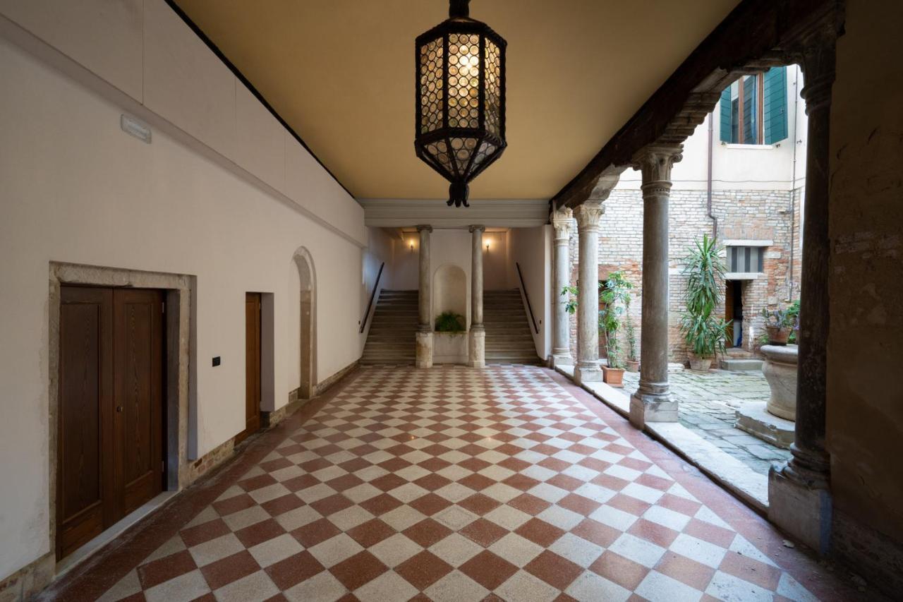 Ca' Longo Palace Damasco Венеція Екстер'єр фото